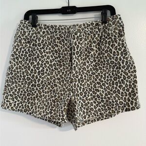 Gilli Leopard Print Women's Shorts Size Large
